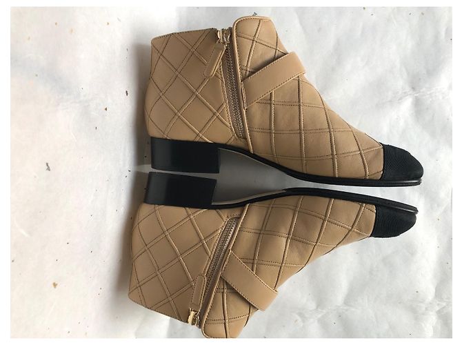 Chanel Stiefeletten Beige - Ansicht 3