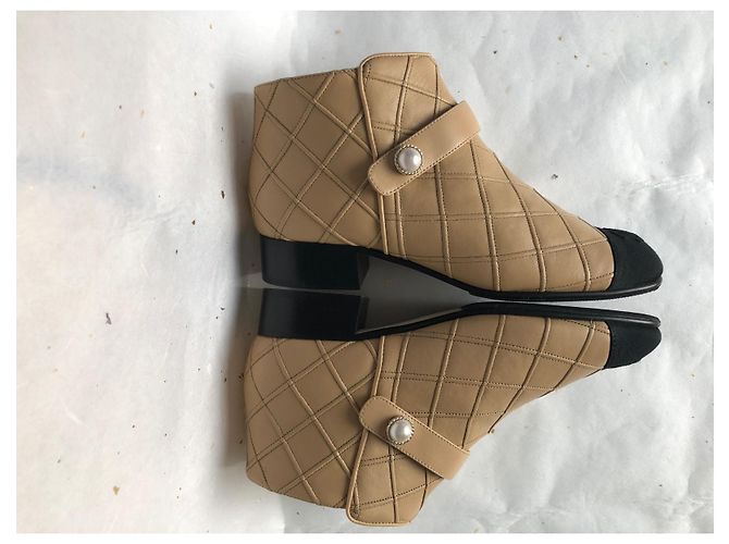 Chanel Stiefeletten Beige - Ansicht 4