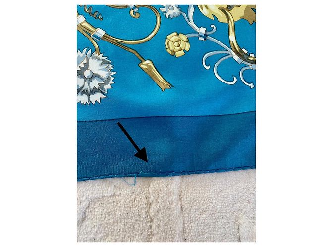 Foulard Hermès Parc Royal in seta blu 90 cm - vista 3
