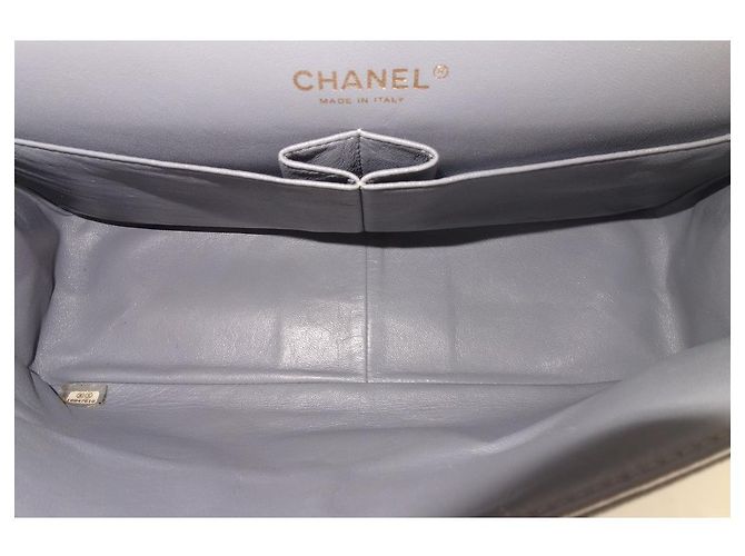 Borsa Chanel 2.55 Maxi in pelle caviar grigia Grigio - vista 4