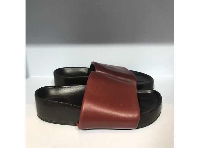 Céline CELINE Mules y zuecos T.UE 38 cuero - vista 2