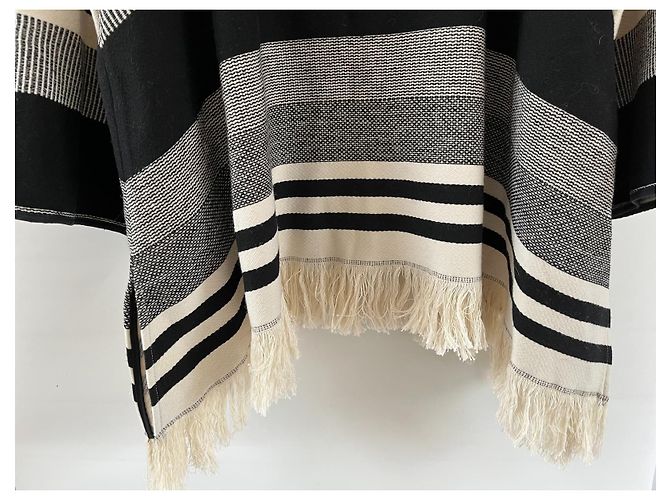 Strickjacke von Karen Millen, Poncho Weiß - Ansicht 9