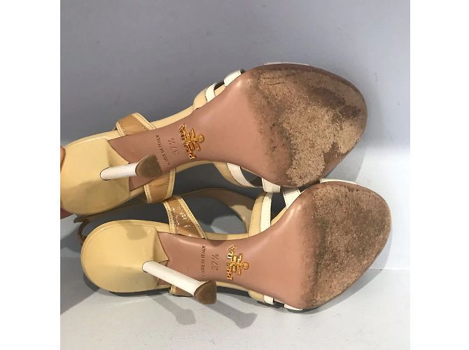 Sandali PRADA T.EU 37.5 Pelle verniciata Beige - vista 5