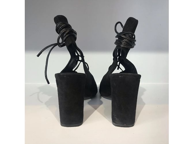 Sandali SAINT LAURENT T.EU 37.5 Camoscio Nero - vista 4