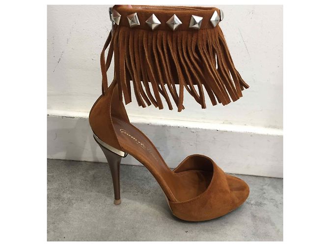 Sandali GIANVITO ROSSI T.EU 36 Camoscio Cammello - vista 2