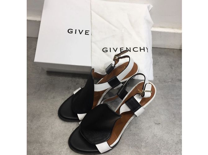 GIVENCHY Sandalen T.EU 39 Leder Schwarz - Ansicht 7