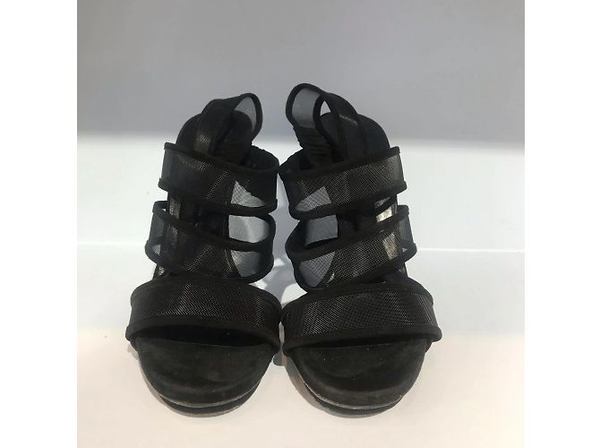 Sandali GUCCI T.EU 37.5 in suede Nero - vista 2