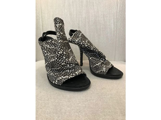 Sandali BALENCIAGA T.EU 37 Pelli esotiche Nero - vista 3