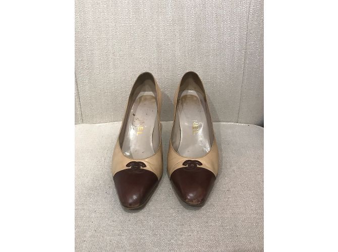 CHANEL Absätze T.EU 37.5 Leder Beige - Ansicht 2