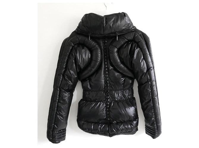 Emanuel Ungaro AW07 Abrigo acolchado escultural negro - vista 5