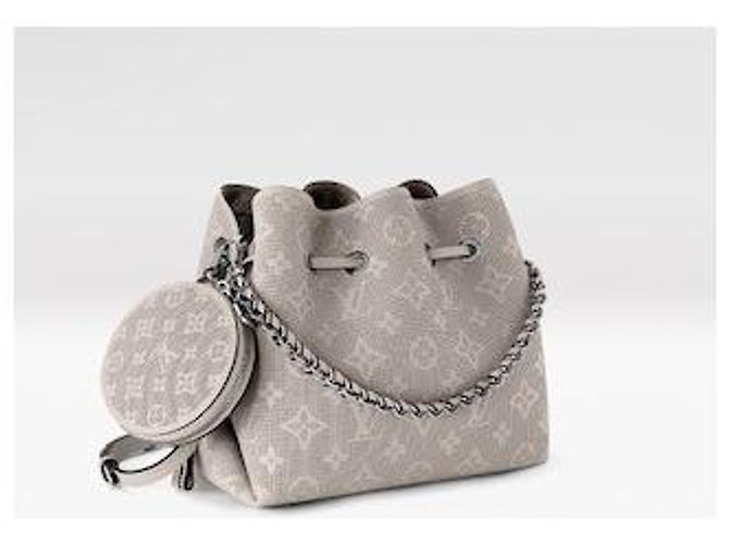 Louis Vuitton Bella Mahina Leather Handbag Grey - view 3