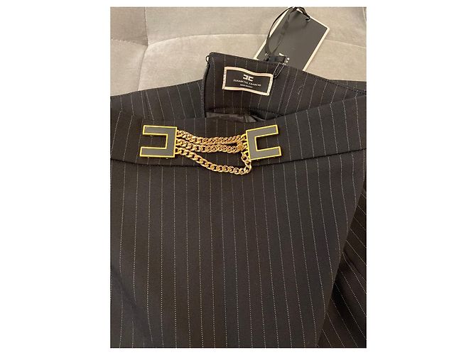 Saia lápis listrada preta Elisabetta Franchi com cinto dourado - vista 15