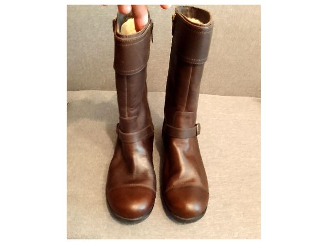 Ugg GERSHWIN wasserdichte Lammfellstiefel aus braunem Leder mit Reißverschluss - Ansicht 2