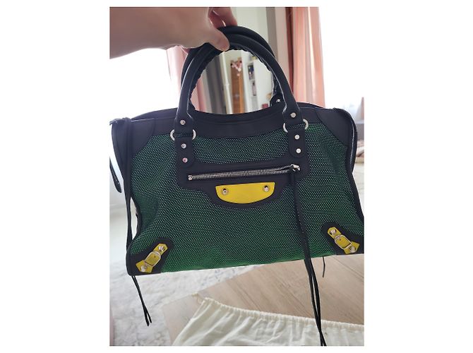 City Bolsa Balenciaga Verde e Amarela - vista 2