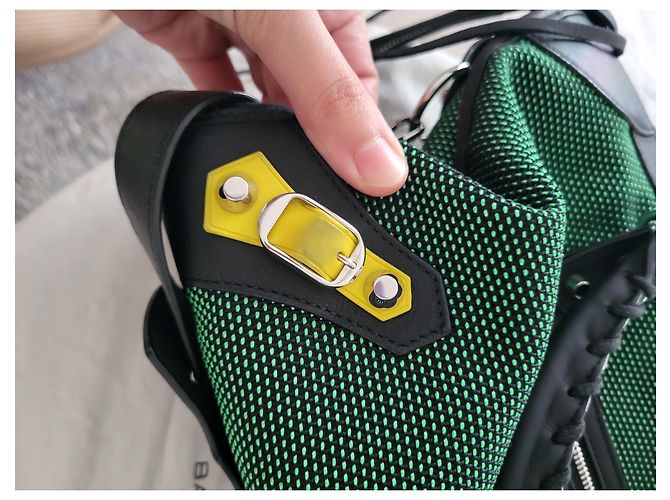 City Bolsa Balenciaga Verde e Amarela - vista 6