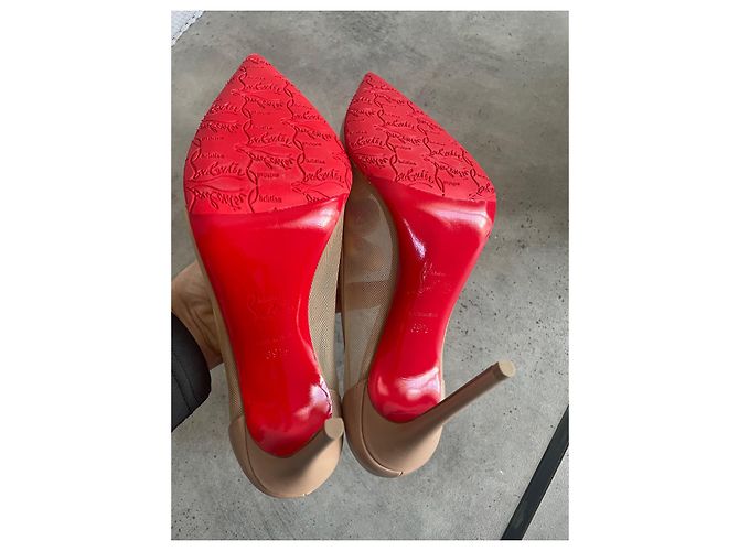 Décolleté Christian Louboutin in Pelle e Rete Beige - vista 4
