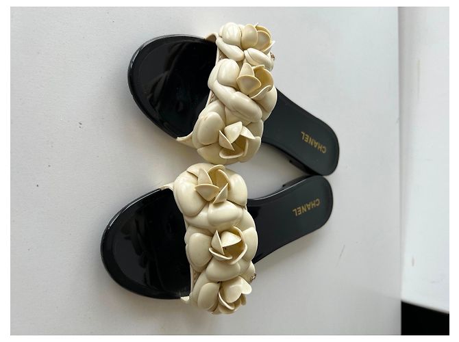 Chanel Sandali Camelia bicolore Nero - vista 12