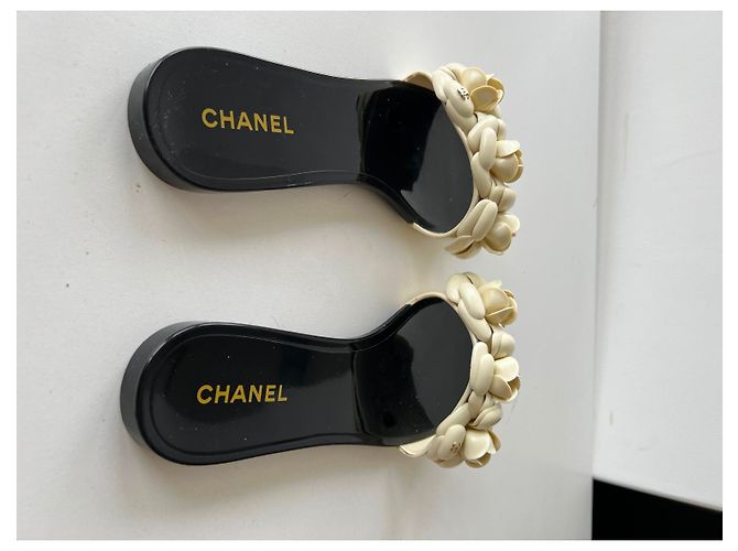 Chanel Sandali Camelia bicolore Nero - vista 21