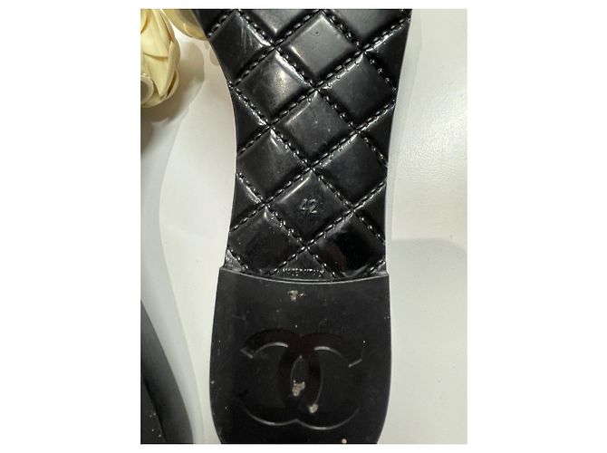 Chanel Sandali Camelia bicolore Nero - vista 7