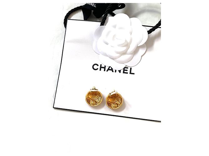 Orecchini a clip Chanel dorati D'oro - vista 2