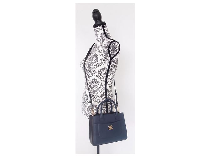 Neo Executive Chanel zweifarbige Tasche Schwarz Blau - Ansicht 9