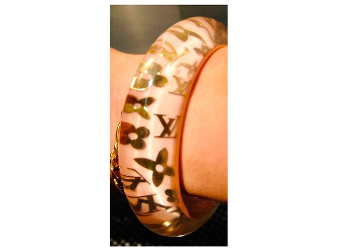 Sofia Coppola Bracciale Louis Vuitton in resina rosa cipria - vista 4