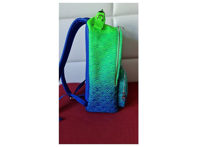 Laguito Zaino multitasche Louis Vuitton Taurillon Blu - vista 10