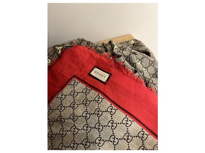Gucci SCIALLE IN MODAL CON STAMPA GG E MORSETTI - vista 2