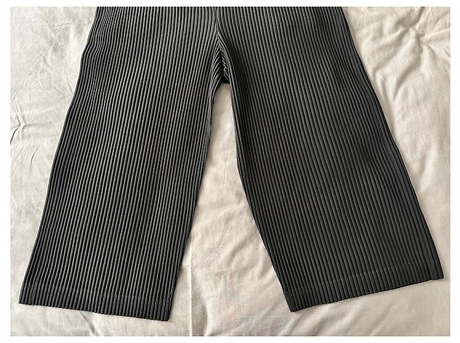 Issey Miyake Tuta Homme Plissé Nera - vista 16