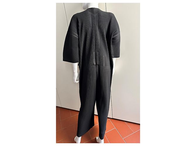 Issey Miyake Tuta Homme Plissé Nera - vista 18