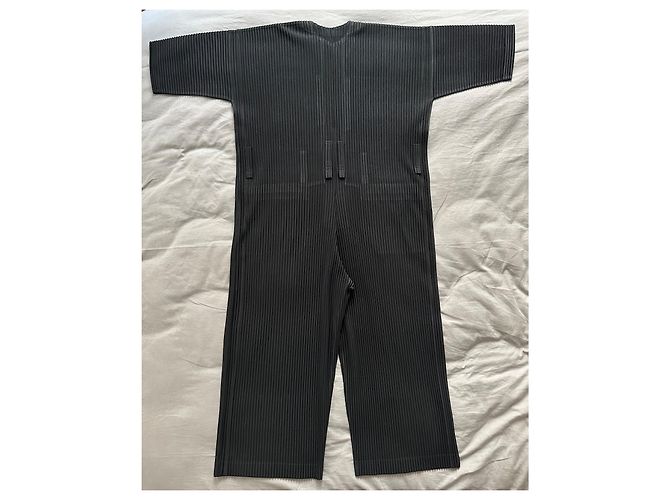 Issey Miyake Tuta Homme Plissé Nera - vista 3