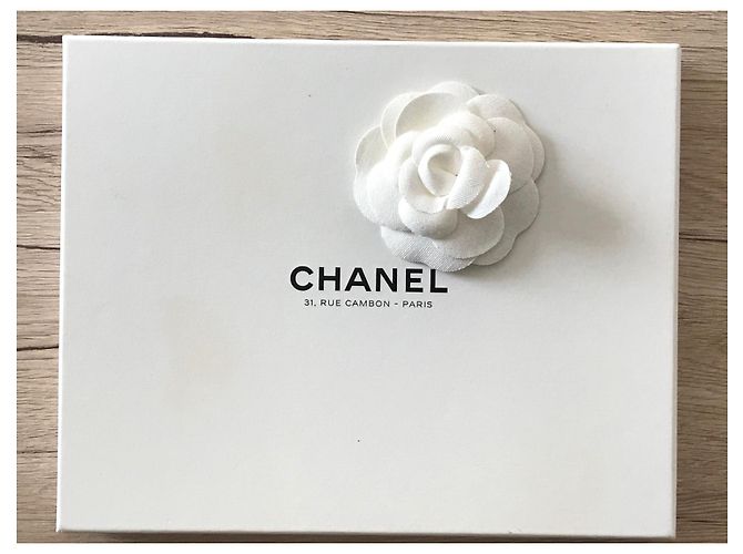 Cambon Chanel Collana in oro con perle bianche, Eccellente stato D'oro - vista 10