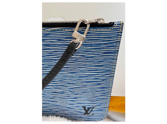 Clutch Louis Vuitton in pelle blu - vista 4
