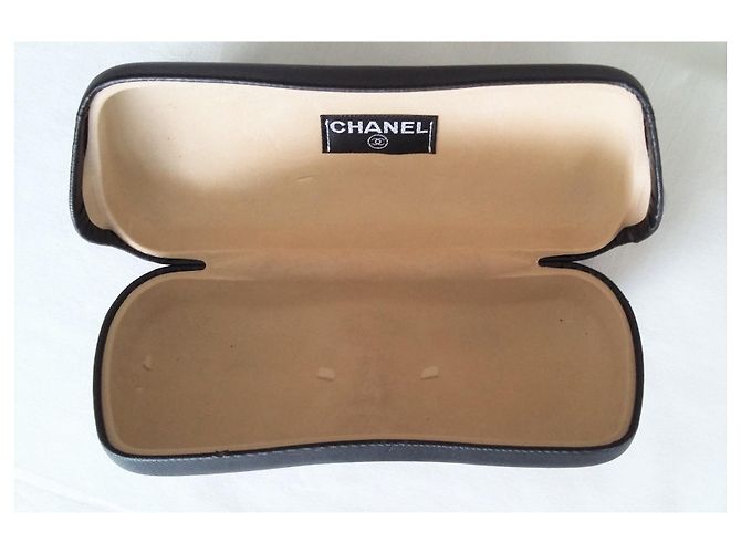 Vintage & Neu - Retro CHANEL-Brillen mit 2 Gläser-Sets Silber Blau Golden Grau Metallisch Anthrazitgrau Bronze Karamell Dunkelblau - Ansicht 13