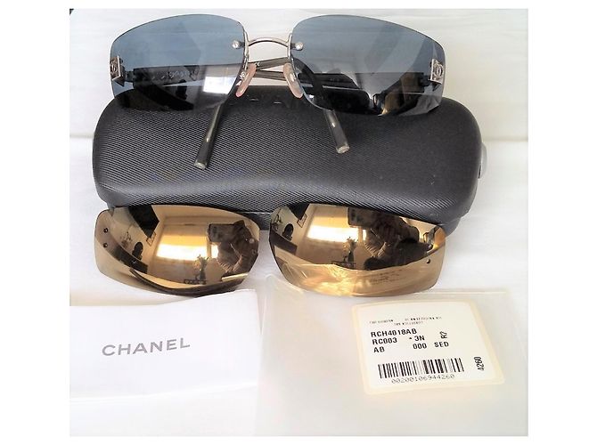 Vintage & Neu - Retro CHANEL-Brillen mit 2 Gläser-Sets Silber Blau Golden Grau Metallisch Anthrazitgrau Bronze Karamell Dunkelblau - Ansicht 2