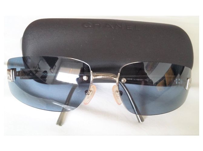 Vintage & Neu - Retro CHANEL-Brillen mit 2 Gläser-Sets Silber Blau Golden Grau Metallisch Anthrazitgrau Bronze Karamell Dunkelblau - Ansicht 4