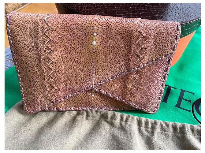 Pochette Bottega Veneta in pelle di coccodrillo beige - vista 4
