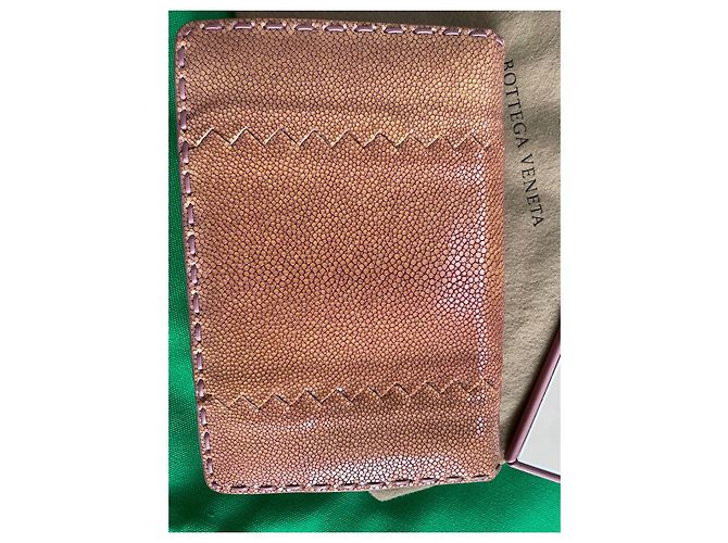 Pochette Bottega Veneta in pelle di coccodrillo beige - vista 8