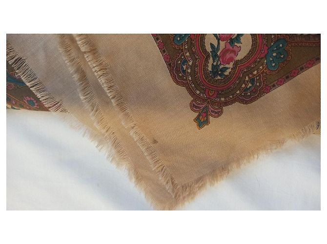 Autre Marque Sciarpa in seta e lana BELLOGGIA DE CARON 135x135 cm Multicolore - vista 9