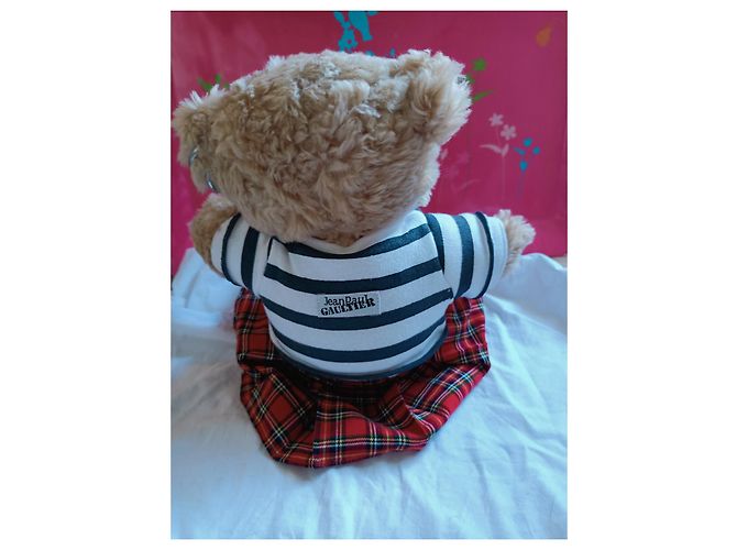 Peluche iconique NANA de Jean Paul Gaultier - vue 3