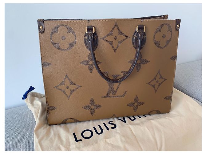 Louis Vuitton Onthego MM Tote Monogram Canvas Marrone - vista 6