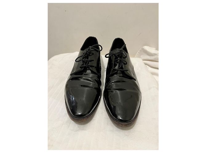 Derby stringate Burberry in vernice nera - vista 2