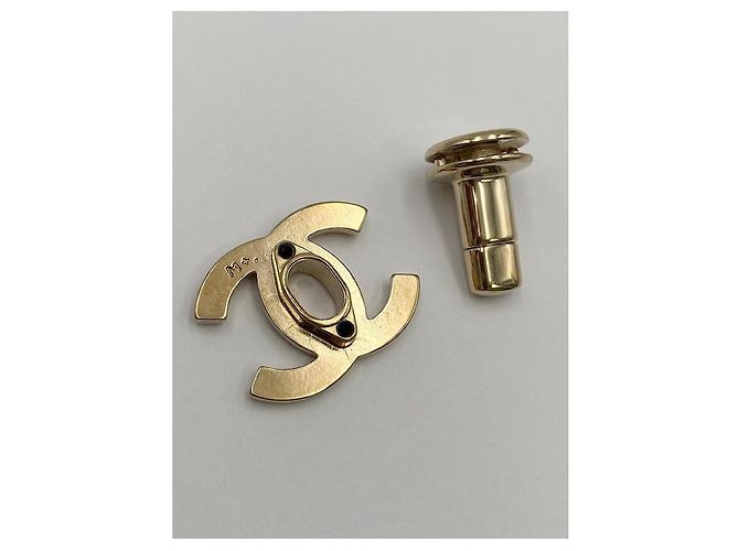 CHANEL chiusura CC turnlock dorata D'oro - vista 7