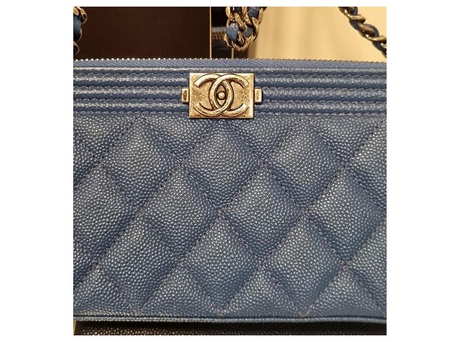 Wallet On Chain Zip foderata Chanel Boy WOC Blu - vista 6