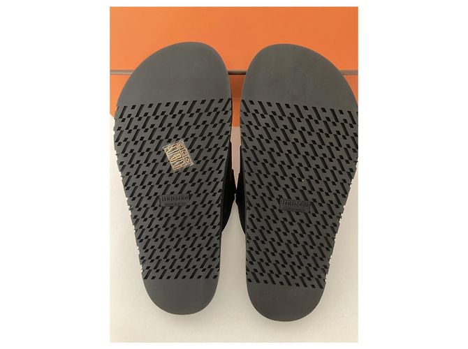 Hermès Sandalen Schwarz Weiß - Ansicht 3