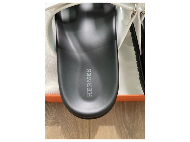 Hermès Sandalen Schwarz Weiß - Ansicht 6