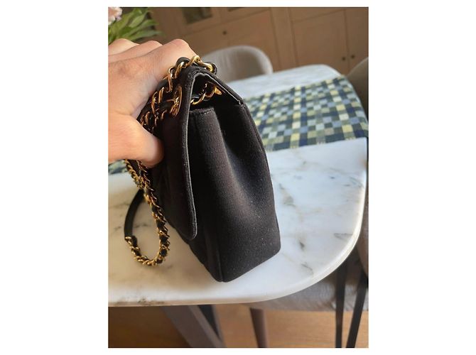 Borsa a mano Chanel nera in tessuto Nero - vista 4