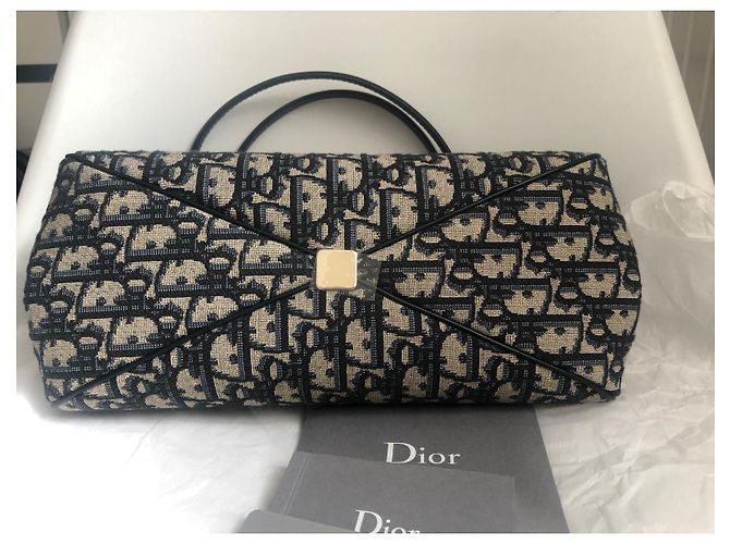 MEDIUM TASCHE MIT SCHLÜSSEL VON DIOR - Ansicht 10