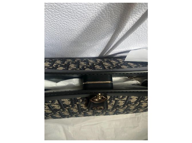 MEDIUM TASCHE MIT SCHLÜSSEL VON DIOR - Ansicht 2
