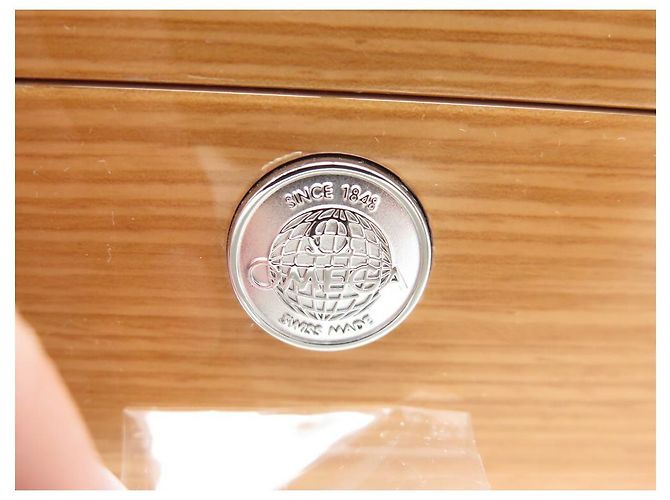NUEVA CAJA ÚNICA PARA LA CAJA DE RELOJ OMEGA SEAMASTER SPEEDMASTER DE MADERA BARNIZADA - vista 4